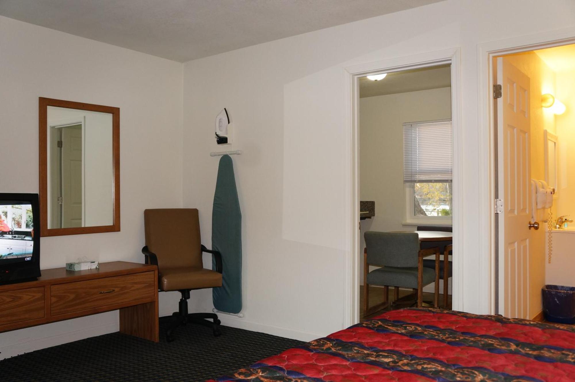 Lake Marina Inn Clearlake Oaks 객실 사진
