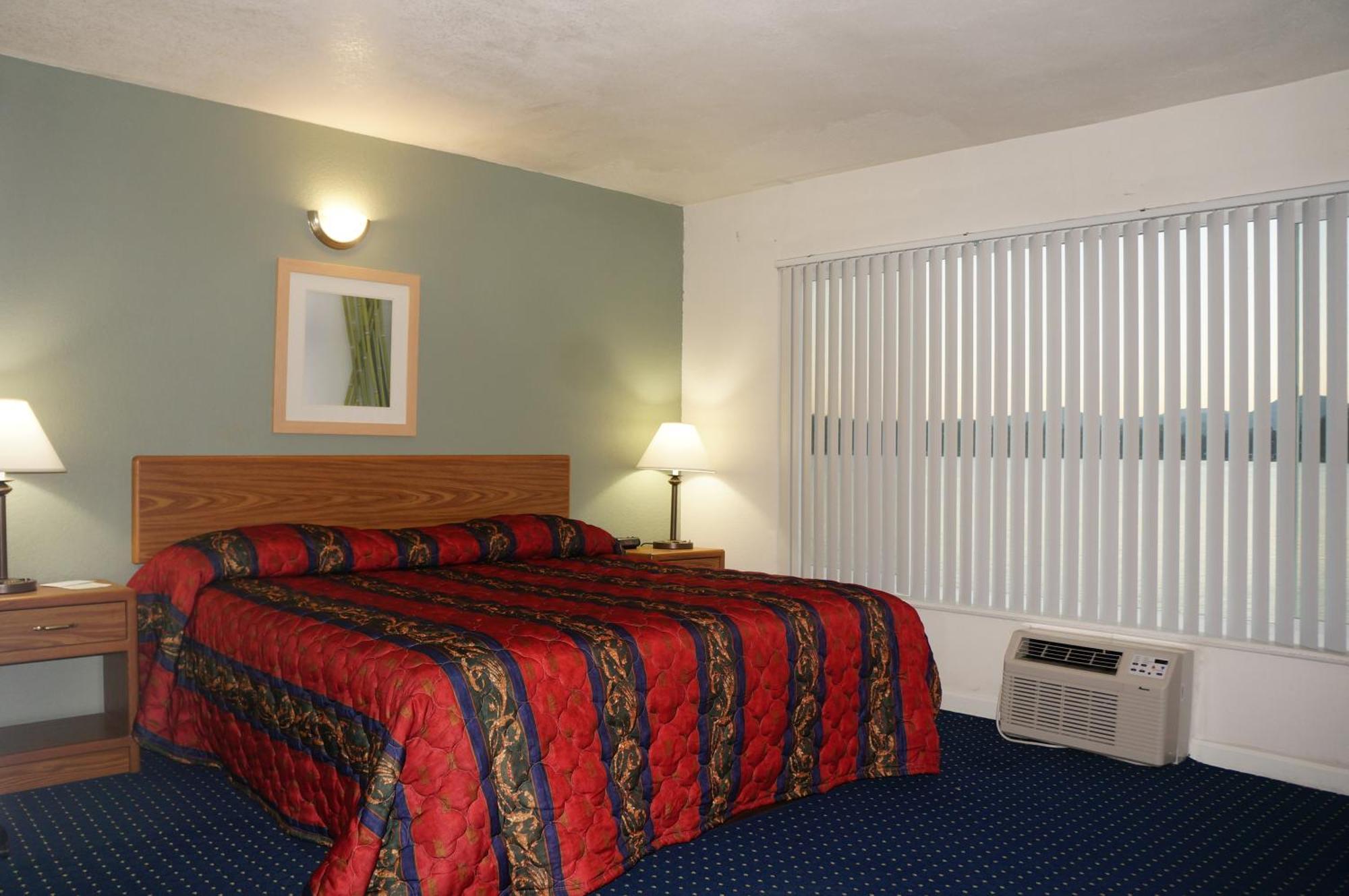 Lake Marina Inn Clearlake Oaks 객실 사진