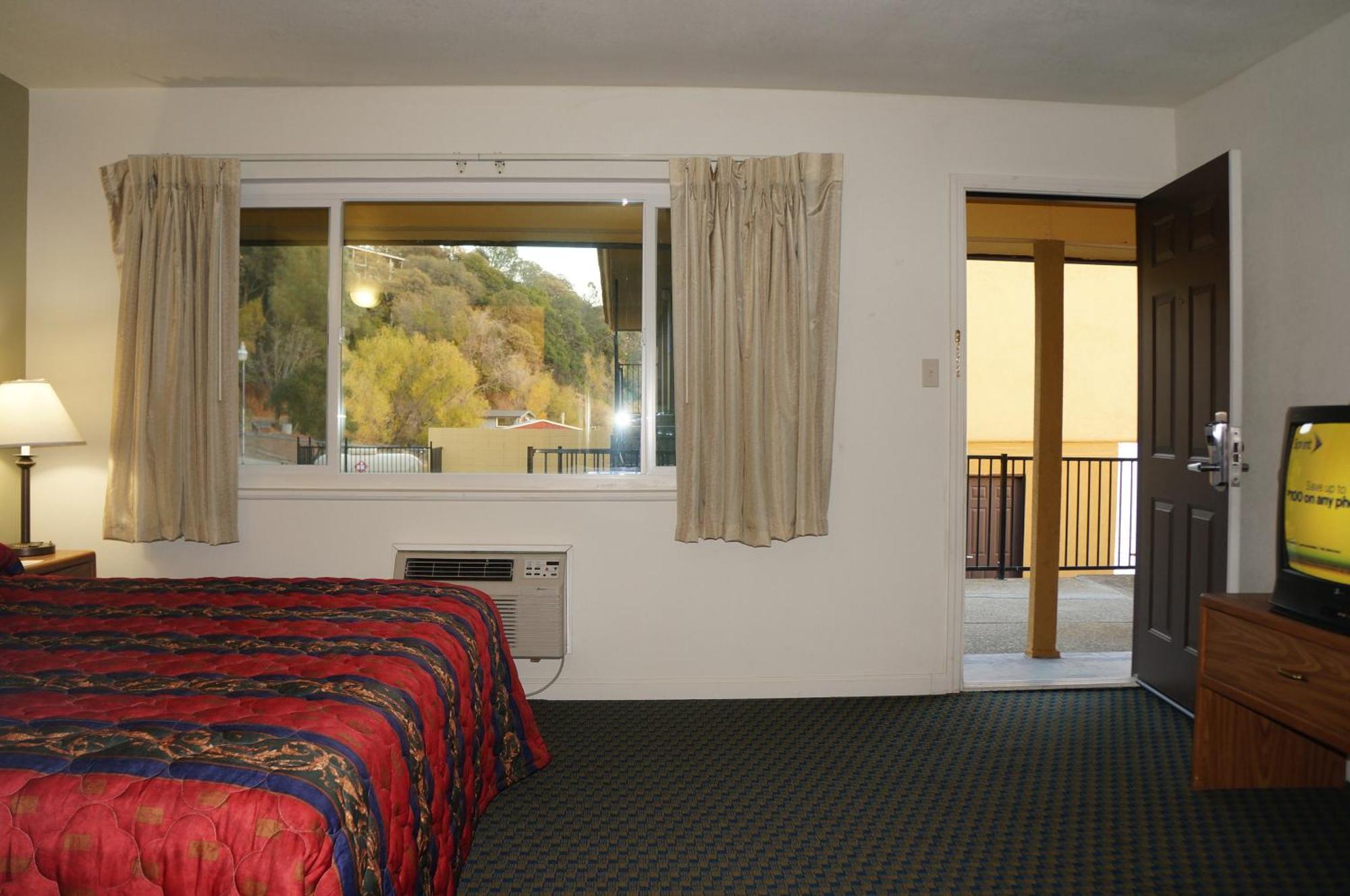 Lake Marina Inn Clearlake Oaks 객실 사진