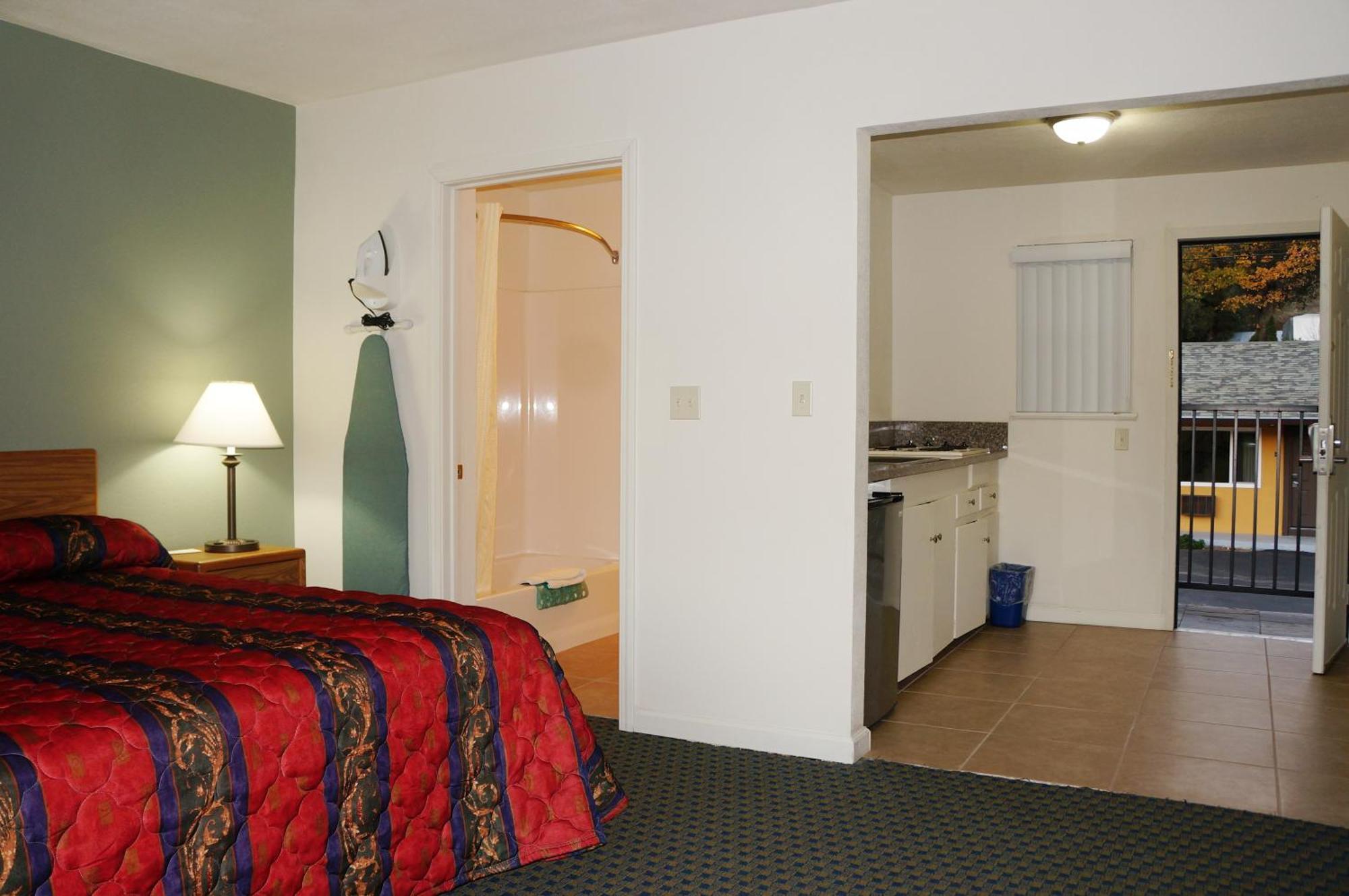 Lake Marina Inn Clearlake Oaks 객실 사진