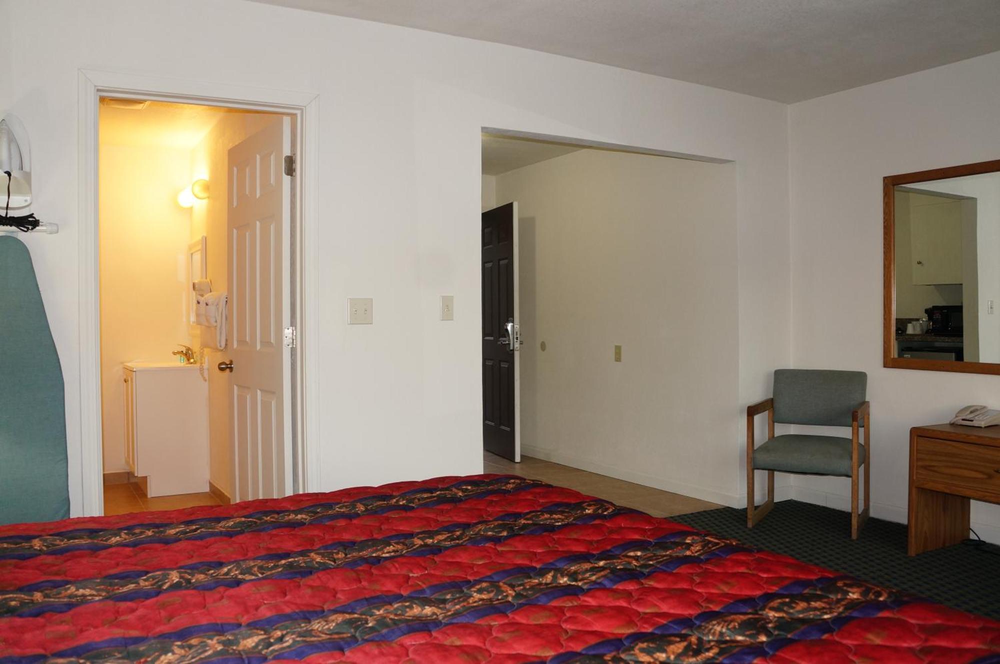 Lake Marina Inn Clearlake Oaks 객실 사진