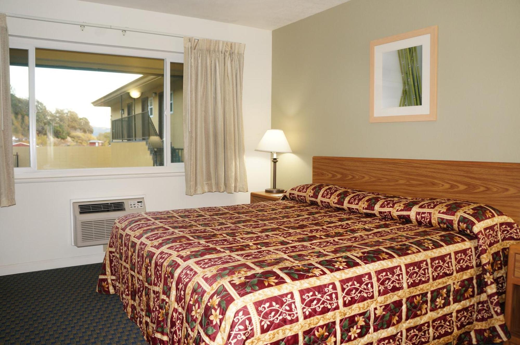 Lake Marina Inn Clearlake Oaks 객실 사진
